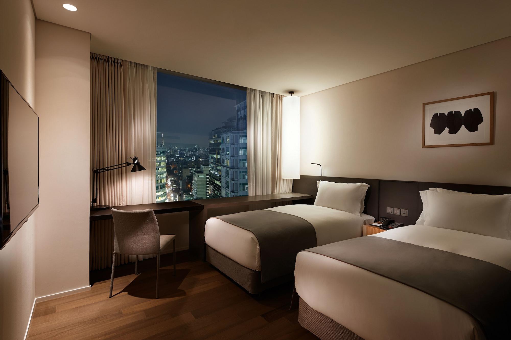 Shilla Gwanghwamun Myeongdong Hotel 4*