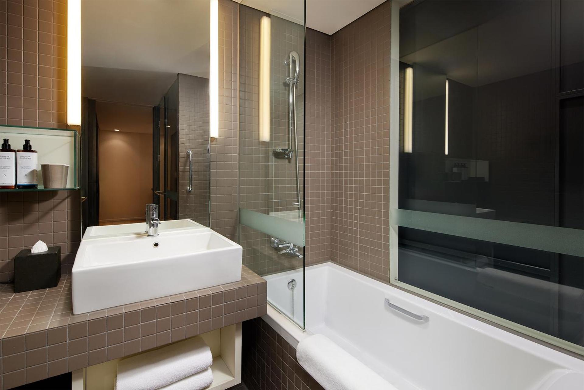 Shilla Gwanghwamun Myeongdong 4* Seoul