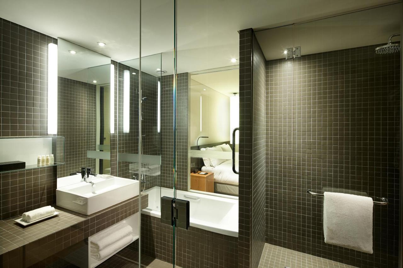 Shilla Gwanghwamun Myeongdong 4*